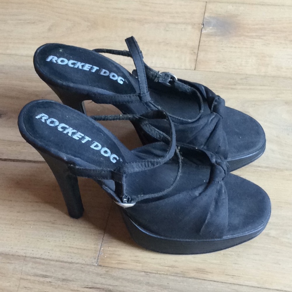 black heels Rocket dog